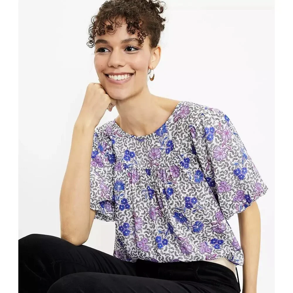LOFT Purple Floral Print Shirred Yoke Top Puff Sleeve Lightweight Size Small EUC
